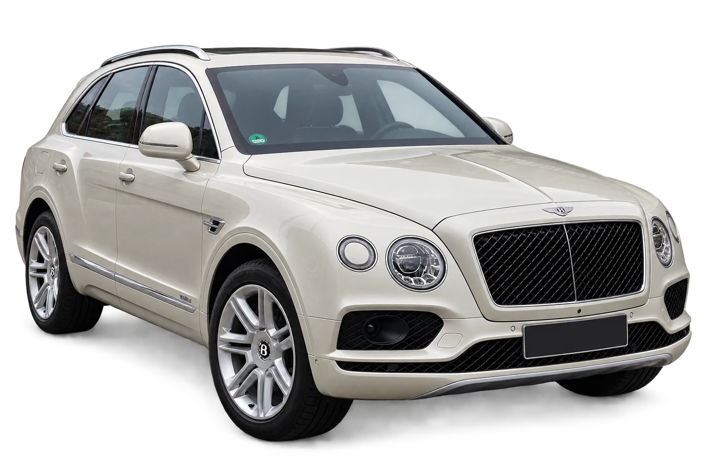 Bearbeiteter Freisteller eines perlmuttweißen Bentley-SUV aus einer eigenen Aufnahme; Kennzeichen neutralisiert